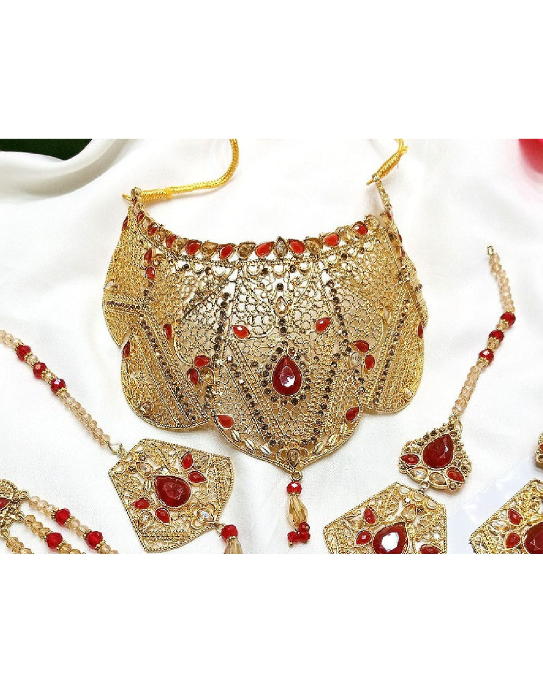 Bridal Collar Choker Jewellery Set with Earrings, Jhumar and Maang Teeka