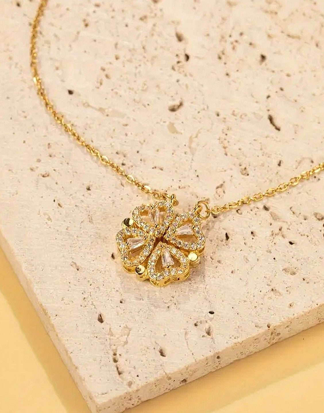 Luxury Double-Wearing Lucky Grass Design Golden Pendant Necklace - Perfect for Daily Wear & Gifting