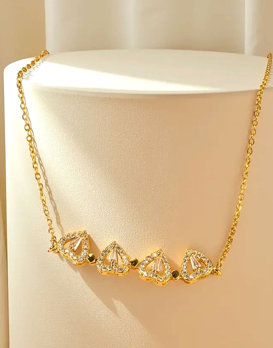 Luxury Double-Wearing Lucky Grass Design Golden Pendant Necklace - Perfect for Daily Wear & Gifting